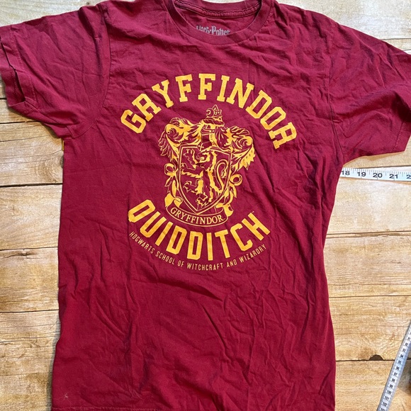 Lot of 3 Men's tshirts - Gap Brooklyn, AE, Gryffindor - Picture 3 of 5